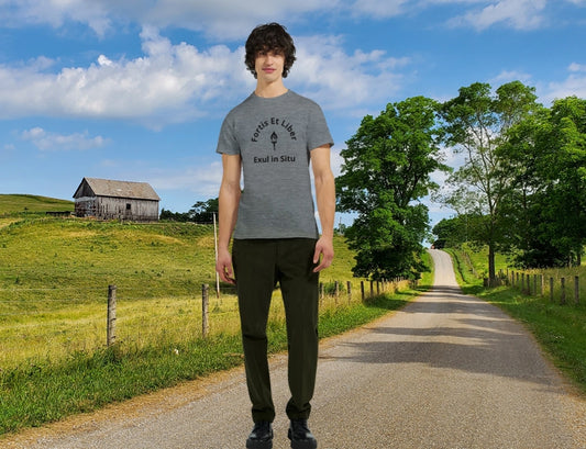 Strong and Free - T-Shirt